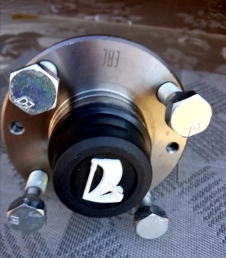 Ступица ВАЗ 2108 для прицепов  с болтами 1 шт. Киев. фото 1