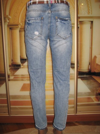 Продам женские джинсы с принтами Disney. Размер указан 26. Идут с ремнем. Замеры. . фото 5