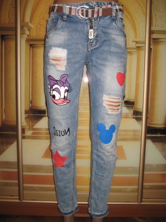 Продам женские джинсы с принтами Disney. Размер указан 26. Идут с ремнем. Замеры. . фото 2