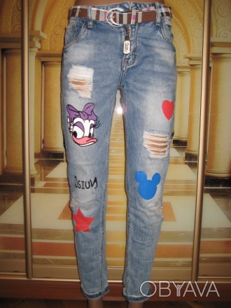 Продам женские джинсы с принтами Disney. Размер указан 26. Идут с ремнем. Замеры. . фото 1