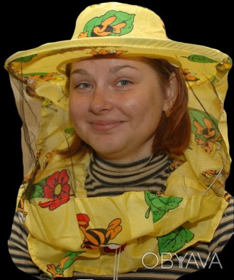Лицевая маска пчеловода сделана из хлопчатобумажной ткани (ситца) с темным тюлем. . фото 1