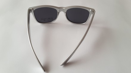 Солнцезащитные очки самой распространённой модели в мире Wayfarer (унисекс) от ф. . фото 4