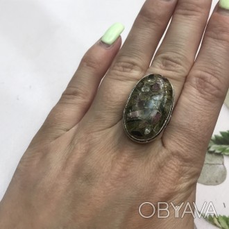 Шикарное кольцо с природным турмалином в серебре.
Размер 16,5.
размер камня - 27. . фото 1