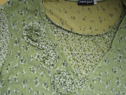 Красивый нарядный костюм,блузка и юбка,наш р.52 .
Цвет - оттенок зелёного с бел. . фото 5