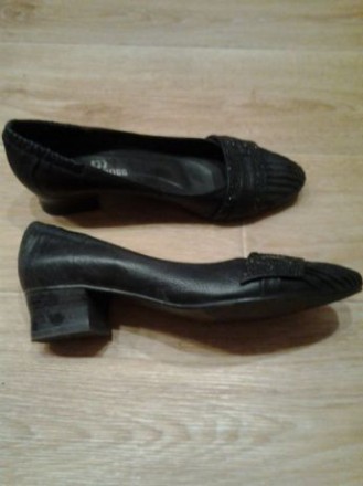 Кожаные черные туфли в отличном состоянии. . фото 3