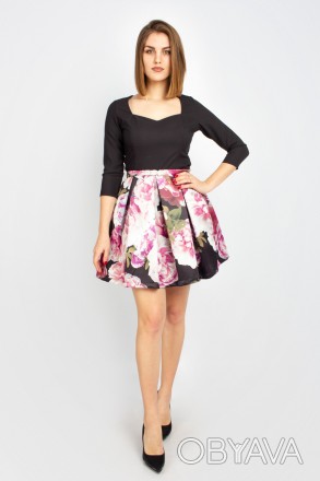 
Оригинальное платье Oben черного цвета с цветочным принтом на юбке, производств. . фото 1
