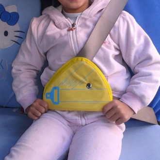 Детский адаптер ремня безопасности позволяет подогнать ремень безопасности под п. . фото 2