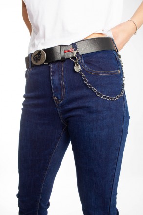 
Женские джинсы зауженные, производство Китай. Покрой облегающий, ткань плотная,. . фото 6