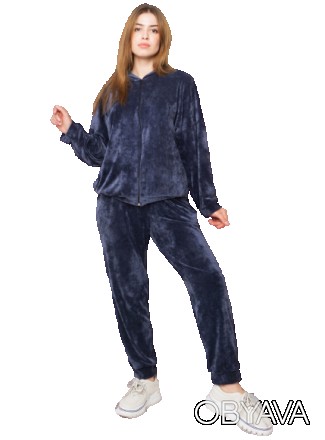 Женский велюровый костюм 
Кофта на молнии с капюшоном свободного покроя, штаны с. . фото 1