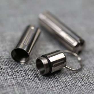 Титанова EDC капсула

Матеріал: Титан 
Колір: сріблястий
Довжина: 50 мм / 58. . фото 4