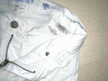 Бриджи штаны котон детские белые H&M
Длинна 60,  обхват талии 60-65 см, 
о. . фото 7