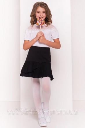 Детская блуза свободного кроя с короткими рукавами-фонариками. Горловина - лодоч. . фото 3