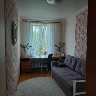 Продам 2-х комнатную квартиру в центре 4 этаж 4-х этажный дом, Сталинка, закрыты. . фото 7
