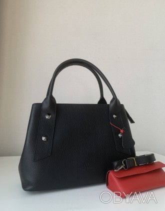 Классическая базовая модель черной кожаной женской сумки Pretty Woman матовой. О. . фото 1
