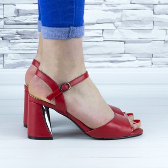 Босоножки женские красные на устойчивом каблуке эко кожа (b-688)
Материал: эко к. . фото 3