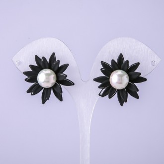 Серьги пусеты Черный Цветок d-28мм купить бижутерию оптом. Одесса. фото 1