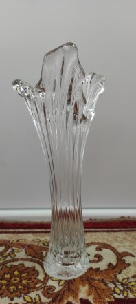 Продам вазу для цветов из стекла, оригинальной формы. Без сколов и трещин.. . фото 8