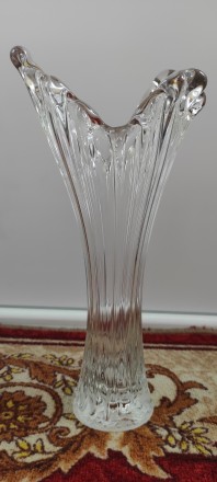Продам вазу для цветов из стекла, оригинальной формы. Без сколов и трещин.. . фото 11