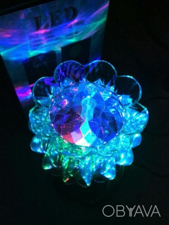 Светодиодный вращающийся диско проектор LED (Кристалл) 3W
Яркие насыщенные цвета. . фото 1