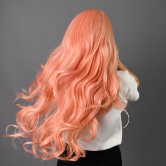 Пастельный парик персикового оттенка с имитацией кожи головы из термоволос с лок. . фото 6