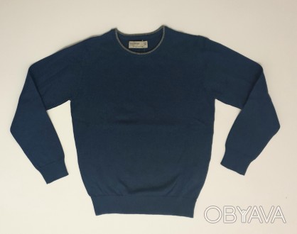 Тонкий вязаный свитер для мальчика синего цвета
Мягкий, приятный к телу, хорошо . . фото 1