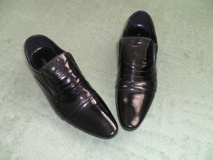 Продам мужские туфли DERKSEN Style in ITALY (Лакированная кожа) размер 40 по сте. . фото 2