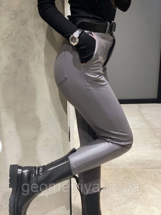 Женские черные брюки из экокожи на флисе 
Это новые , просто бомбовые брюки из э. . фото 9