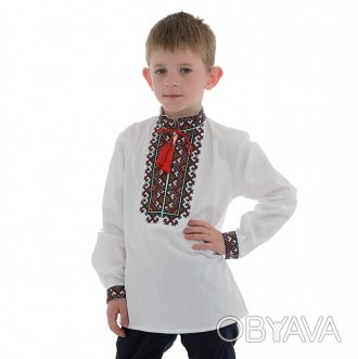 Вишита сорочка для хлопчика в українському стилі, прикрашена вишивкою хрестиком,. . фото 1