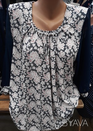 Жіноча ошатна блузка з прикрасою, блузка великих розмірів, у квітковий принт, із. . фото 1
