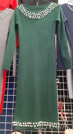 Платье женское, украшено бусинами. Размер 42-46 универсальный. Черный,зеленый,кр. . фото 1