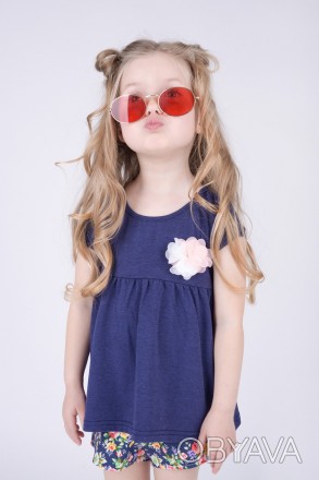 Красивая летняя футболка туника для девочки украшена цветком из ткани.
Размеры: . . фото 1