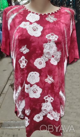 Женская туника футболка большого размера с цветочным принтом и вырезом на спине.. . фото 1