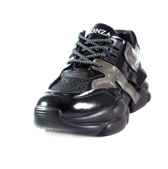 Стильные кроссовки на толстой подошве.
Бренд: Lonza
Страна производитель: Украин. . фото 10