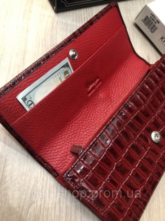 Женский кожаный лаковый кошелек от фирмы KARYA.
KARYA один из известных брендов . . фото 8
