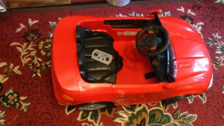 Електро мобіль дитячий
Марки BMW
Червоного коліру 
Усе працює від пульта.
По. . фото 5