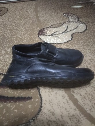 Туфли  кожаные чёрного цвета с кожаной стелькой внутри,   на липучке, размер 38,. . фото 4
