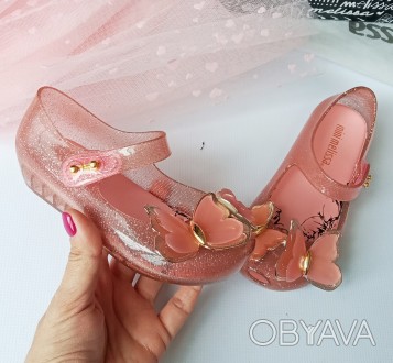 Неймовірно красиві туфельки від відомого бренду Міні Меліса. 
Пахнуть цукеркою
М. . фото 1