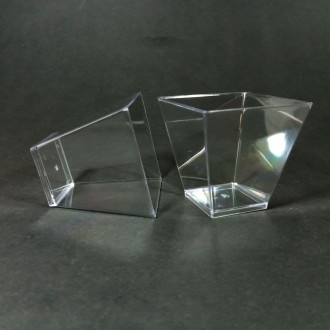 Стеклоподобный стакан прозрачный Пирамида с крышкой 120 мл . . фото 3