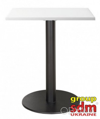  Высокий барный стол, основание черное, столешница белого цвета, круглая, диамет. . фото 1
