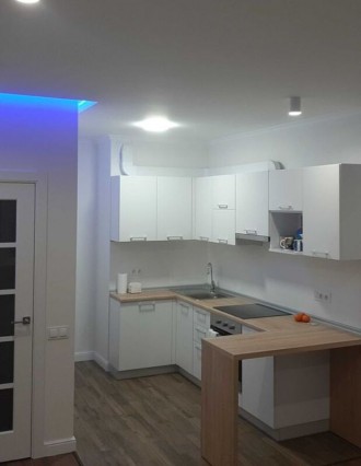 Продам 1 комнатную квартиру в ЖК Парковые озера по ул. Воскресенская, 16 (м. Дарница, парк Победы). Киев. фото 1 Продам 1 комнатную квартиру в ЖК Парковые озера по ул. Воскресенская, 16 (м. Дарница, парк Победы). Киев. фото 1