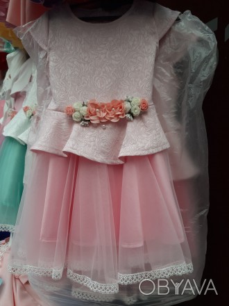 Нарядне плаття для дівчинки з красивою фатиновой спідницею, сукню на талії прикр. . фото 1
