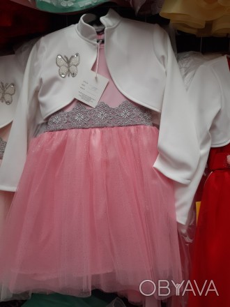 Платье для девочки нарядное с красивой фатиновой юбкой, на талии украшено кружев. . фото 1