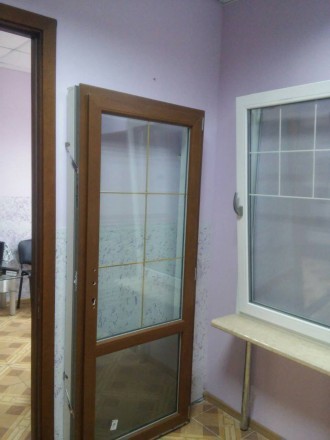 Доброго дня ми з України!
Пропоную вікна та двері ПВХ, від профільних систем :
. . фото 6