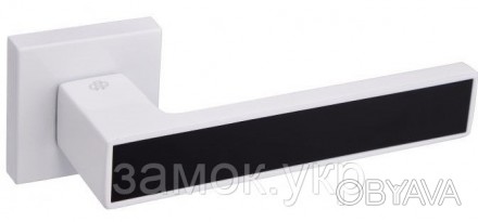 Дверная ручка на розетке Gavroche MAGNIUM Mg A3 белый/черный
Gavroche Magnium Mg. . фото 1