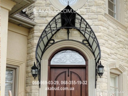 Кованые козырьки преобразят фасад вашего дома, и даже самая обычная дверь заигра. . фото 6