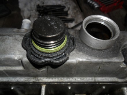 Крышка маслозаливной горловины двигателя Форд Фокус, Фиеста, Фьюжен 1.25 - 1.4 -. . фото 9