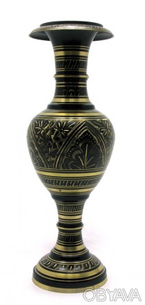 Бронзовая ваза черного цвета.
Размер 36Х11,5Х11,5 см. Материал: бронза.. . фото 1