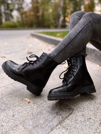 Женские ботинки черные зимние Dr. Martens 
Dr. Martens — это лучшая обувь в мире. . фото 1