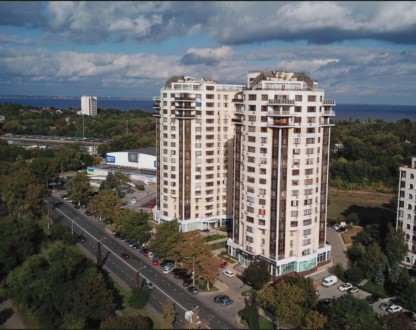 Просторная квартира в элитном доме возле парка Победы. Одесса. фото 1 Просторная квартира в элитном доме возле парка Победы. Одесса. фото 1