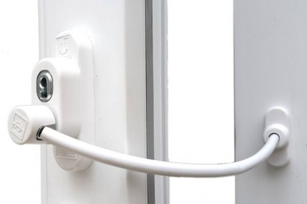 Детский замок на окна Penkid Safety Lock Замок блокиратор на окна с тросом 23 см. Киев. фото 1 Детский замок на окна Penkid Safety Lock Замок блокиратор на окна с тросом 23 см. Киев. фото 1